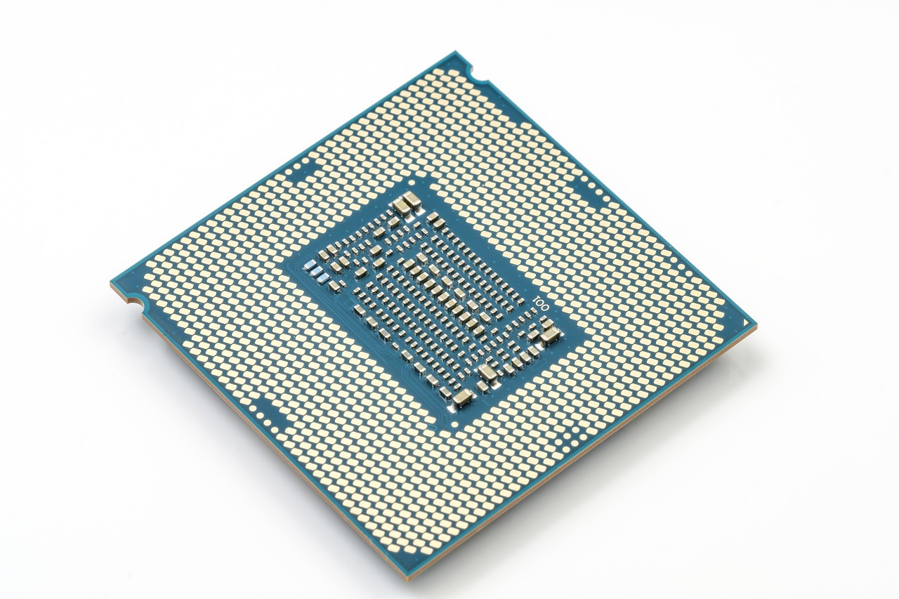 AMD и Intel залагат на компютри с изкуствен интелект, за да се противопоставят на доминиращите чипове на Nvidia